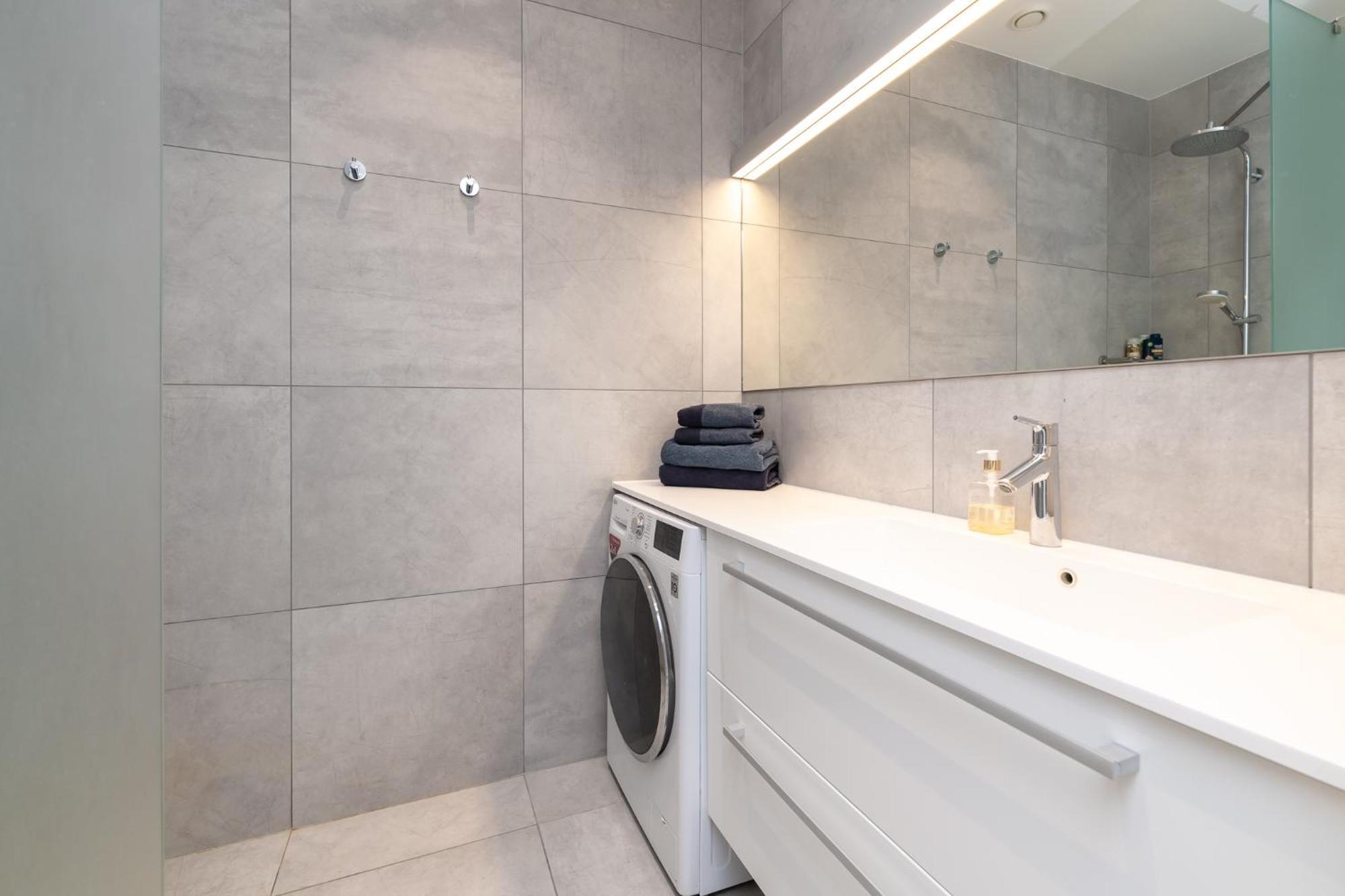 Woho Luxury Appartments Tallinn Buitenkant foto